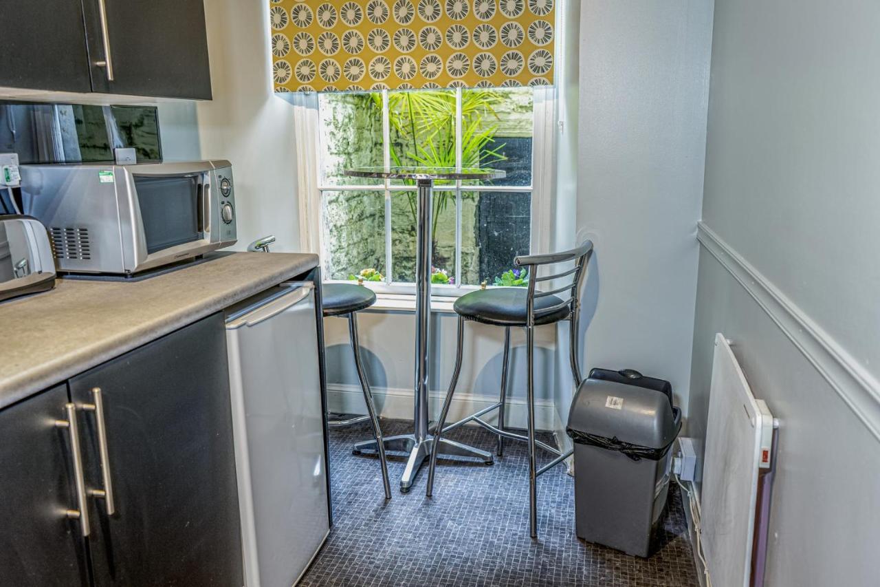 Guestready - Elegant Space Near Holyrood Park เอดินบะระ ภายนอก รูปภาพ